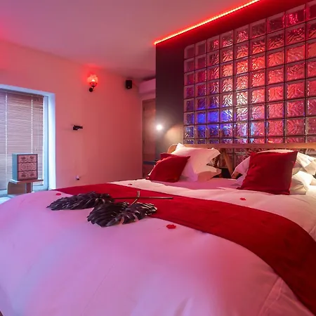 Liefdeshotel Temple Torii *