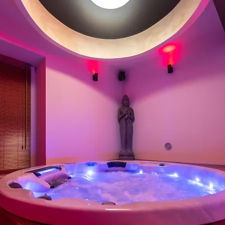 Love hôtel Temple Torii