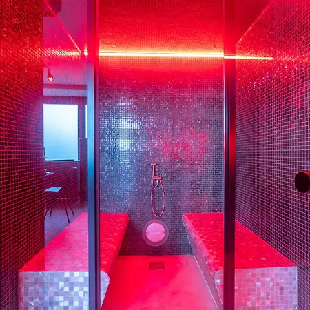 Liefdeshotel Temple Torii