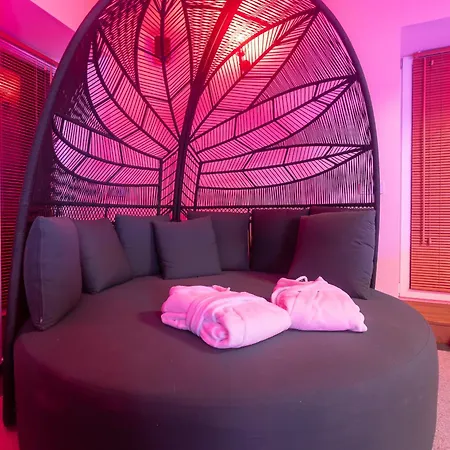 Temple Torii Love hôtel